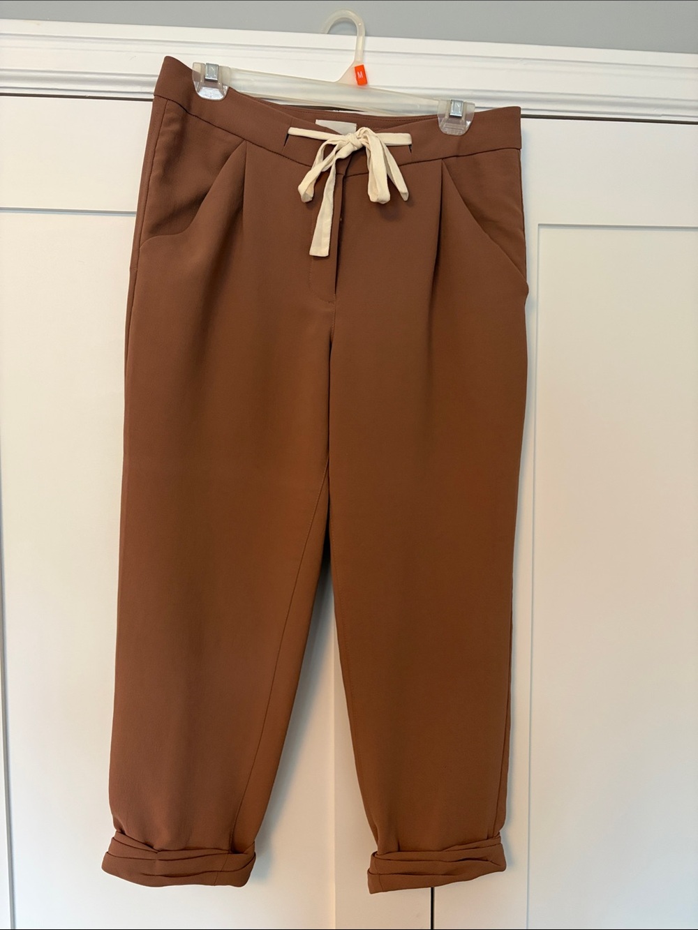Aritzia Wilfred Allant Cropped Pant in Nutmeg Brown